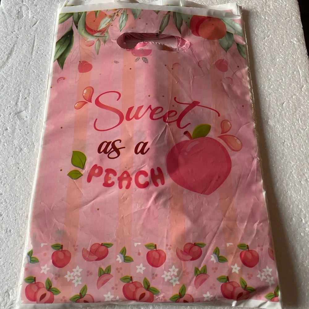 NWOT “Sweet as a Peach” Orange, White & Pink Gift Bag 20 Goodie Bags 10.2 X 7.1”